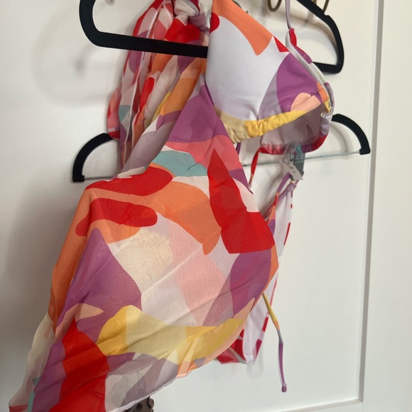 3 Piece Multicolor Thong Bikini w/ Cover Up - Picture 8 of 8